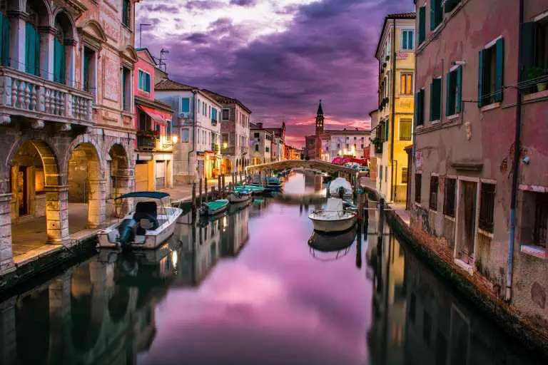 5 hoteluri in Venetia. Locurile pe care sa le cauti in orasul-puzzle