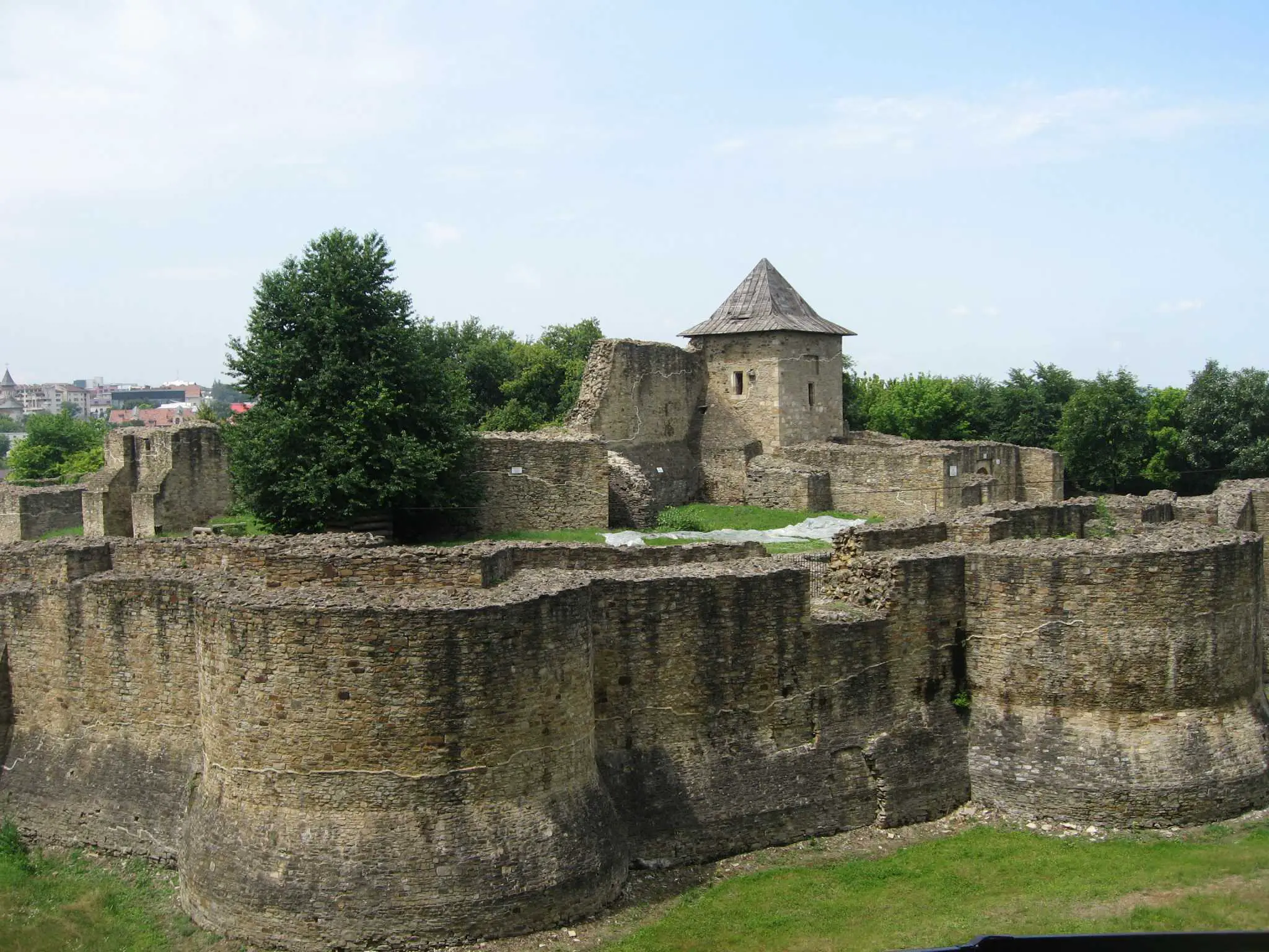 Cetatea de Scaun a Sucevei. Sursa foto: Wikipedia.org