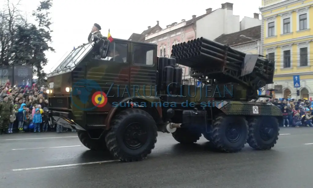 Parada militara, 1 decembrie, Cluj Napoca. Sursa foto: ziarulclujean.ro