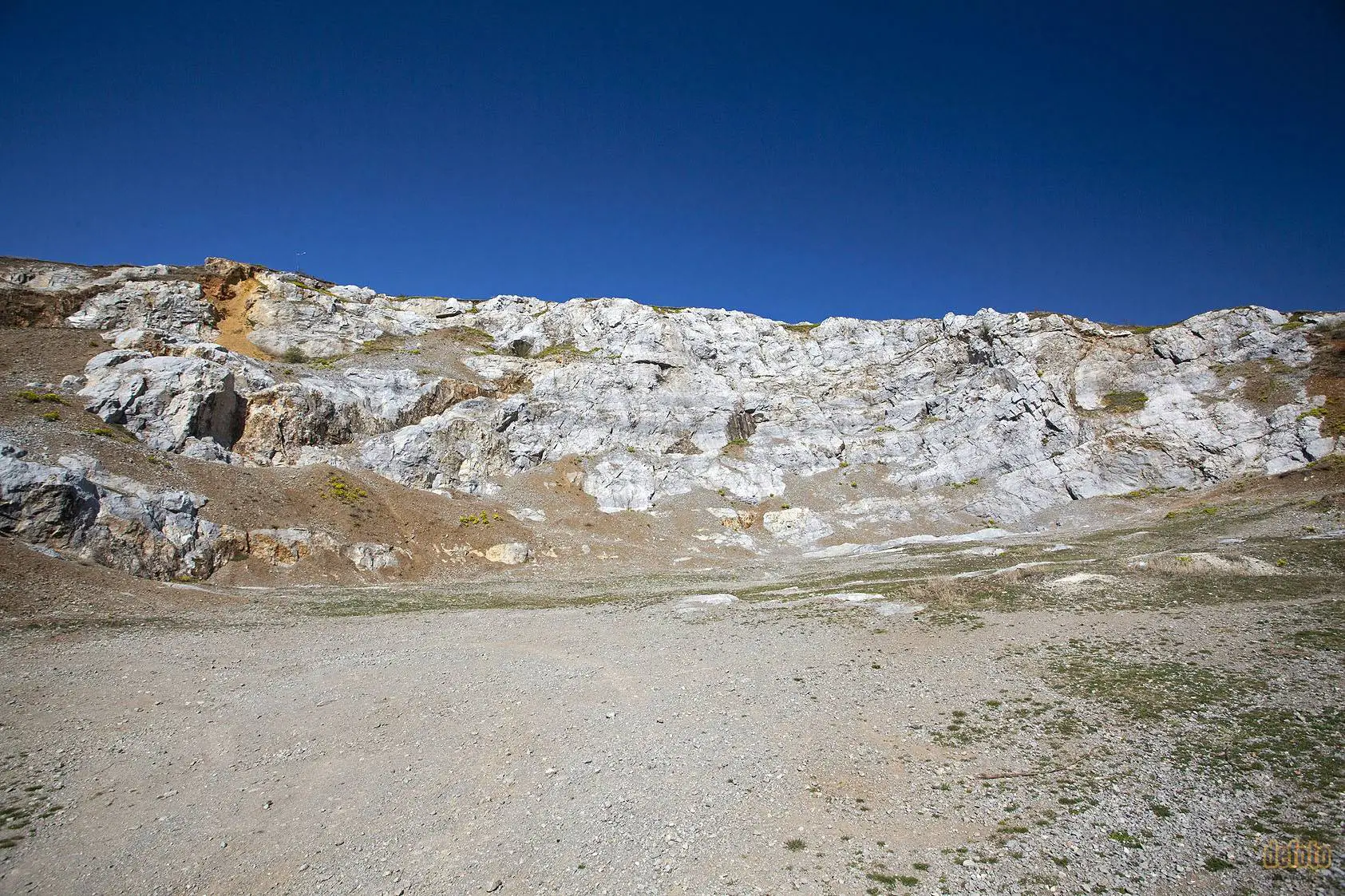 Locul fosilifer, judetul Bihor. Sursa foto: bihorinimagini.ro