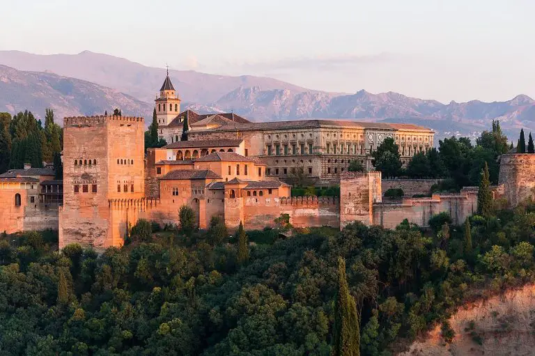 Calator in Spania. 7 atractii turistice in care regasesti sufletul acestei tari
