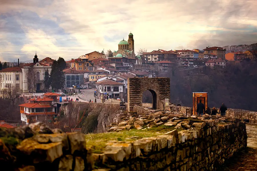 Veliko Tarnovo. Ce poti face intr-un weekend in ,,Orasul Tarilor''