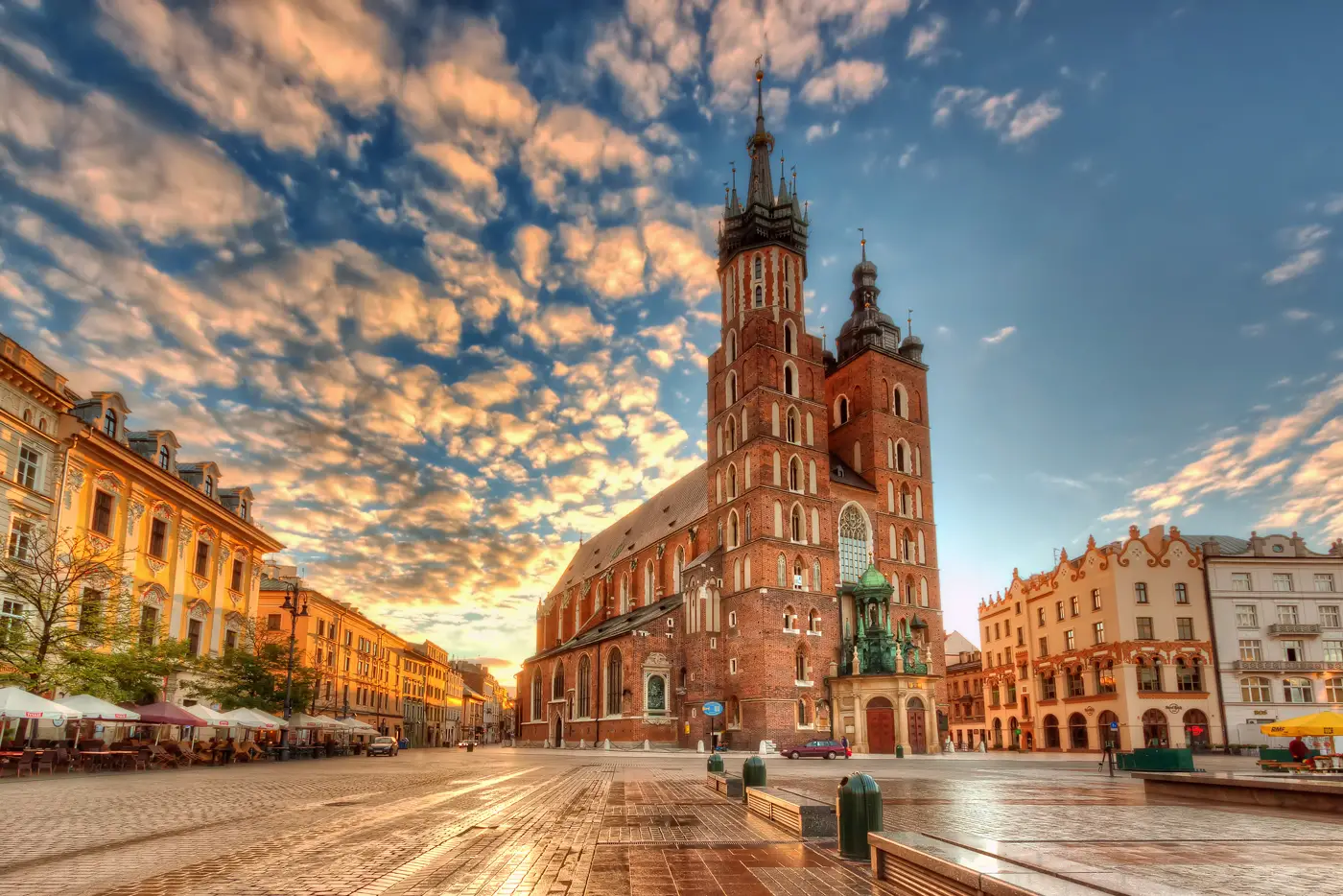 Obiective turistice in Cracovia. Orasul dragonului aduna comorile de arta