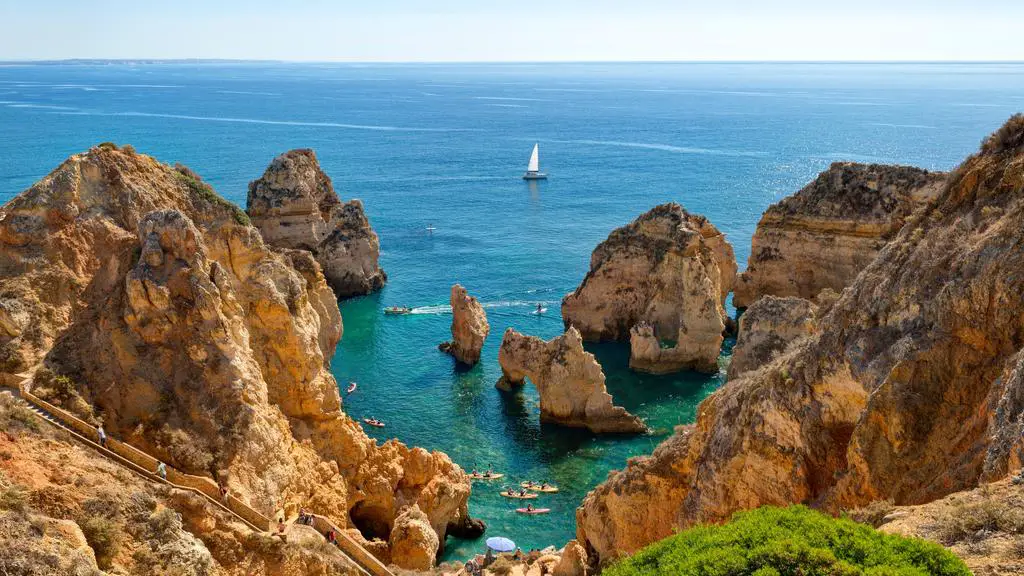 10 locuri uimitoare de vazut in Portugalia. Unde mai mergem in vacanta?