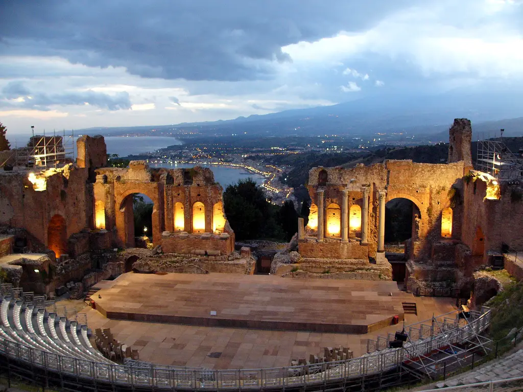 Taormina. O calatorie italiana. 7 lucruri pe care sa le faci in bella Sicilia