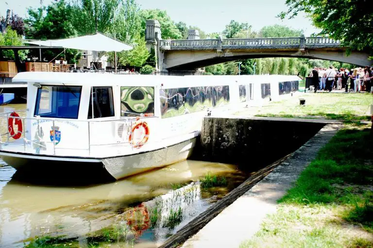 Timisoara da startul calatoriilor pe apa, in Romania. Orasul de pe Bega are transport alternativ nepoluant
