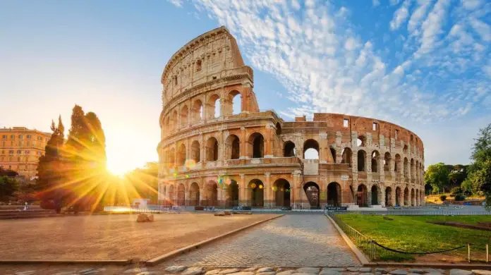Top 5 hoteluri in Roma. Unitati de cazare ieftine in orasul de pe malul Tibrului