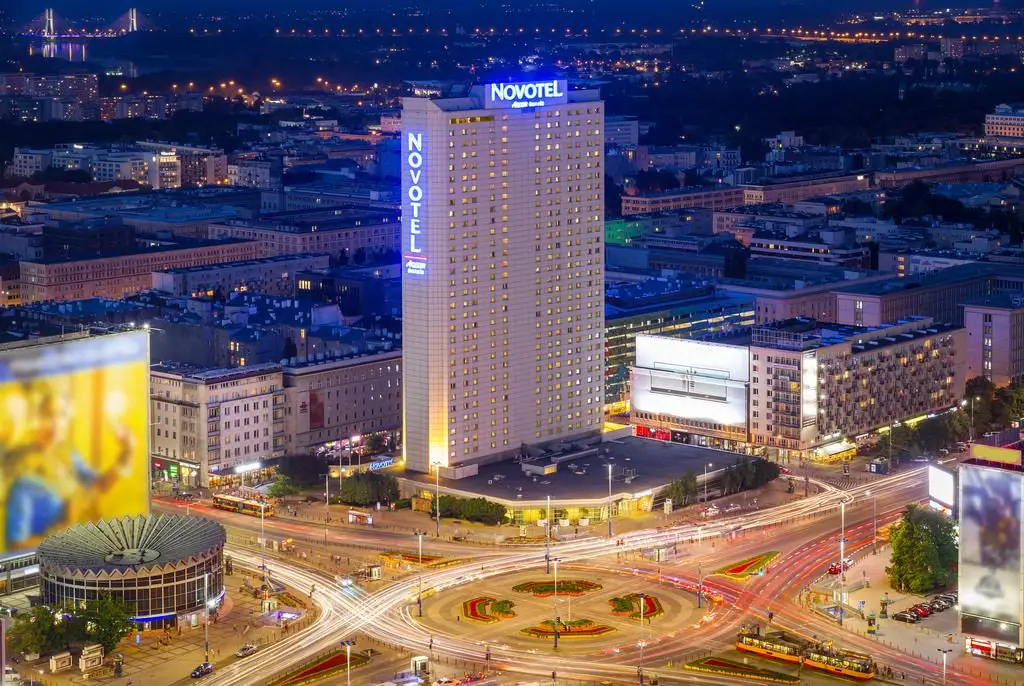 5 hoteluri in Varsovia. Ce ce sa alegi in capitala Poloniei