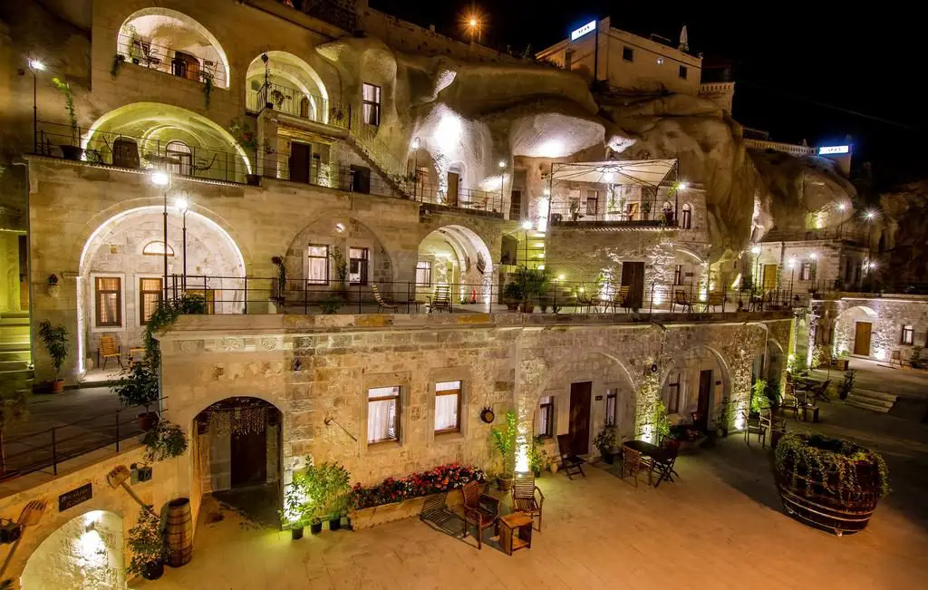 5 hoteluri in Cappadocia.Locul din care baloanele isi iau zborul