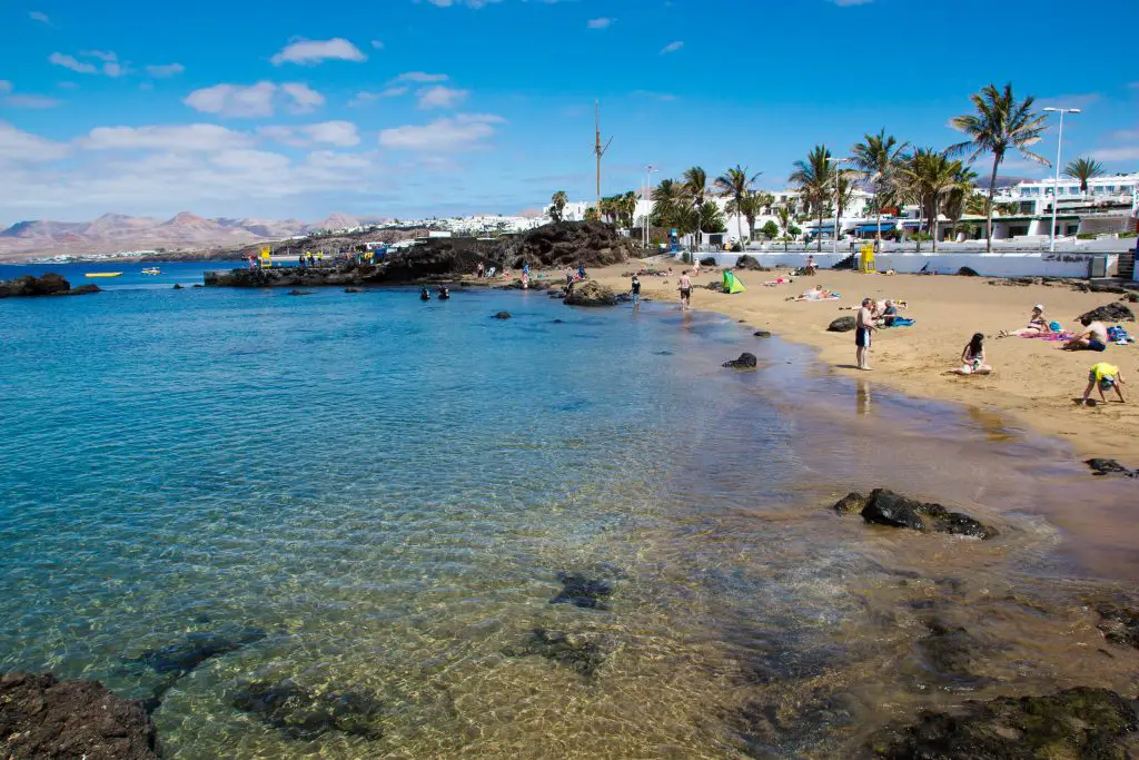 Top 5 plaje in Lanzarote. Descopera unicitatea Insulelor Canare!