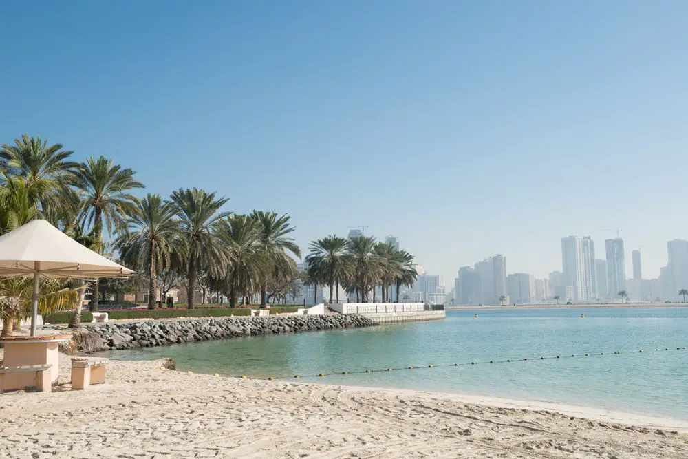 5 plaje in Dubai unde sa va instalati prosopul. Cele mai cunoscute fasii de nisip