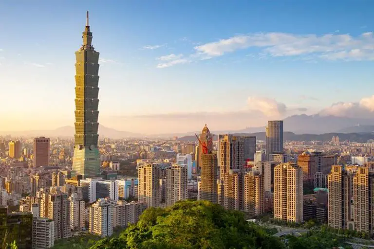 Obiective turistice in Taipei. Un amestec de culturi. China, Japonia si America la un loc