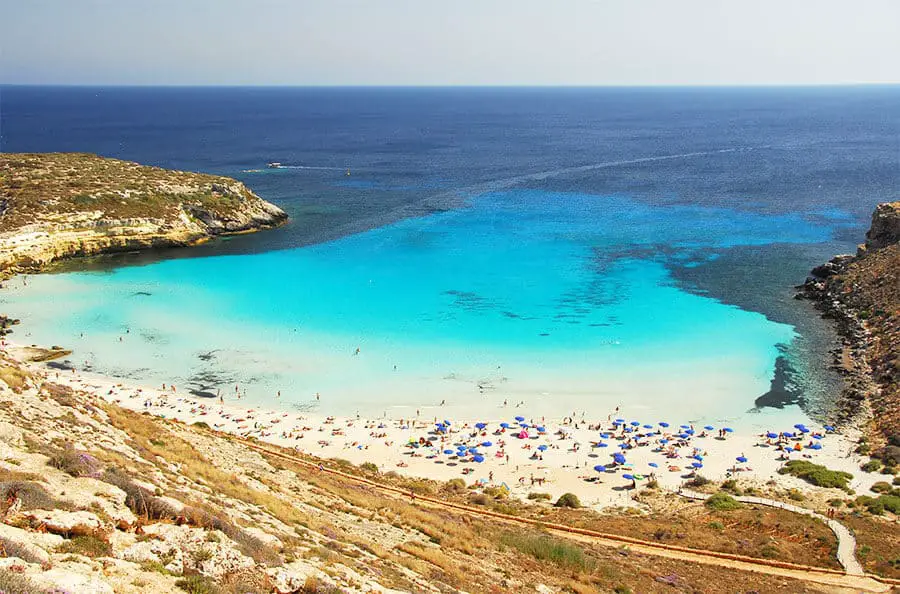 Litoralul Siciliei. Top 5 plaje care isi rasfata turistii cu peisaje frumoase