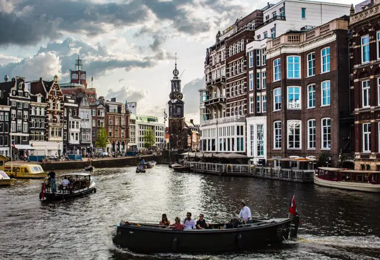 Ce să vizitezi în Amsterdam, capitala mondială a distracției