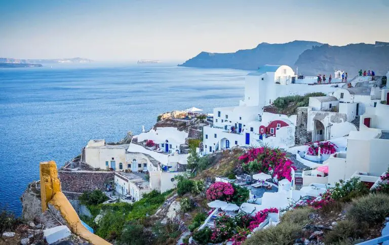 Lista statelor care pot trimite turiști în Grecia. România, parte din acord
